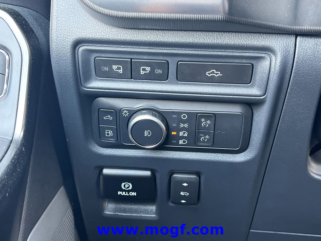 Certified 2023 Ford F150 Platinum w/ Equipment Group 701A High image 23