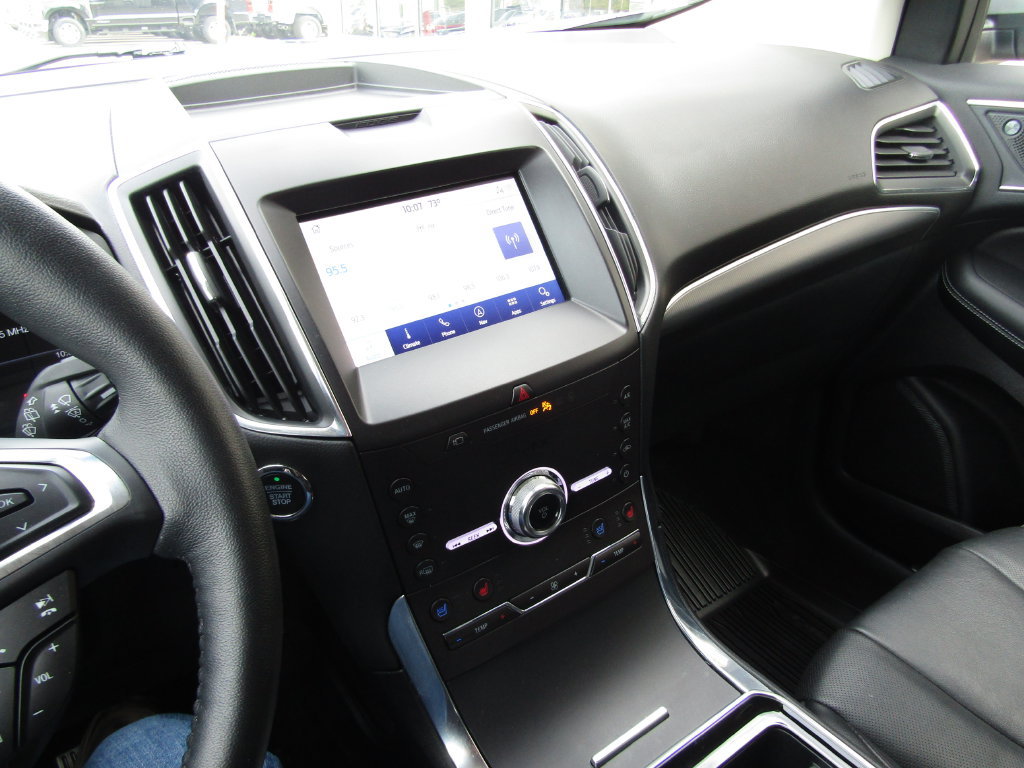 Certified 2020 Ford Edge Titanium w/ Equipment Group 301A AWD/4WD image 31