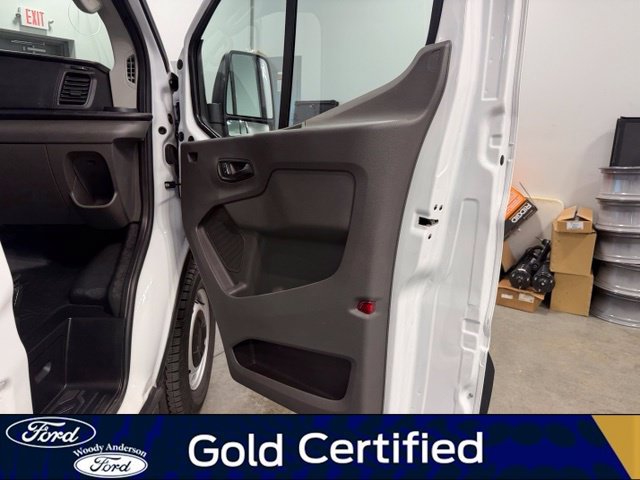 Certified 2025 Ford Transit 150 Low Roof RWD image 24
