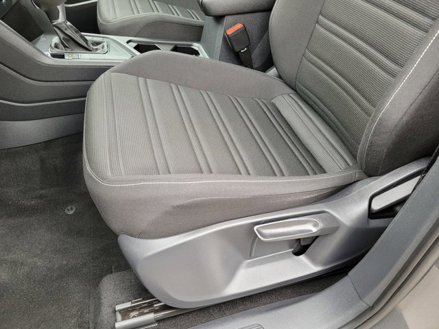 Used 2022 Volkswagen Tiguan S image 17