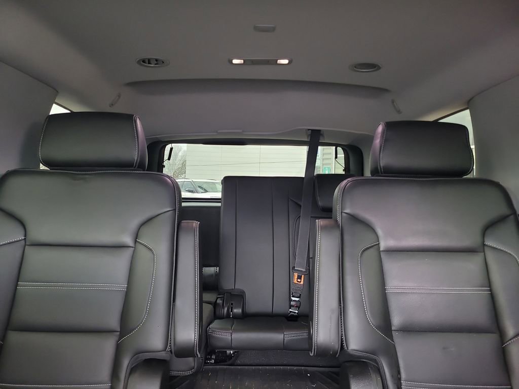 Used 2020 GMC Yukon Denali w/ Denali Premium Package image 24