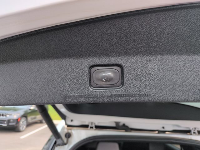 Certified 2018 Ford Explorer XLT w/ Equipment Group 202A AWD/4WD image 20