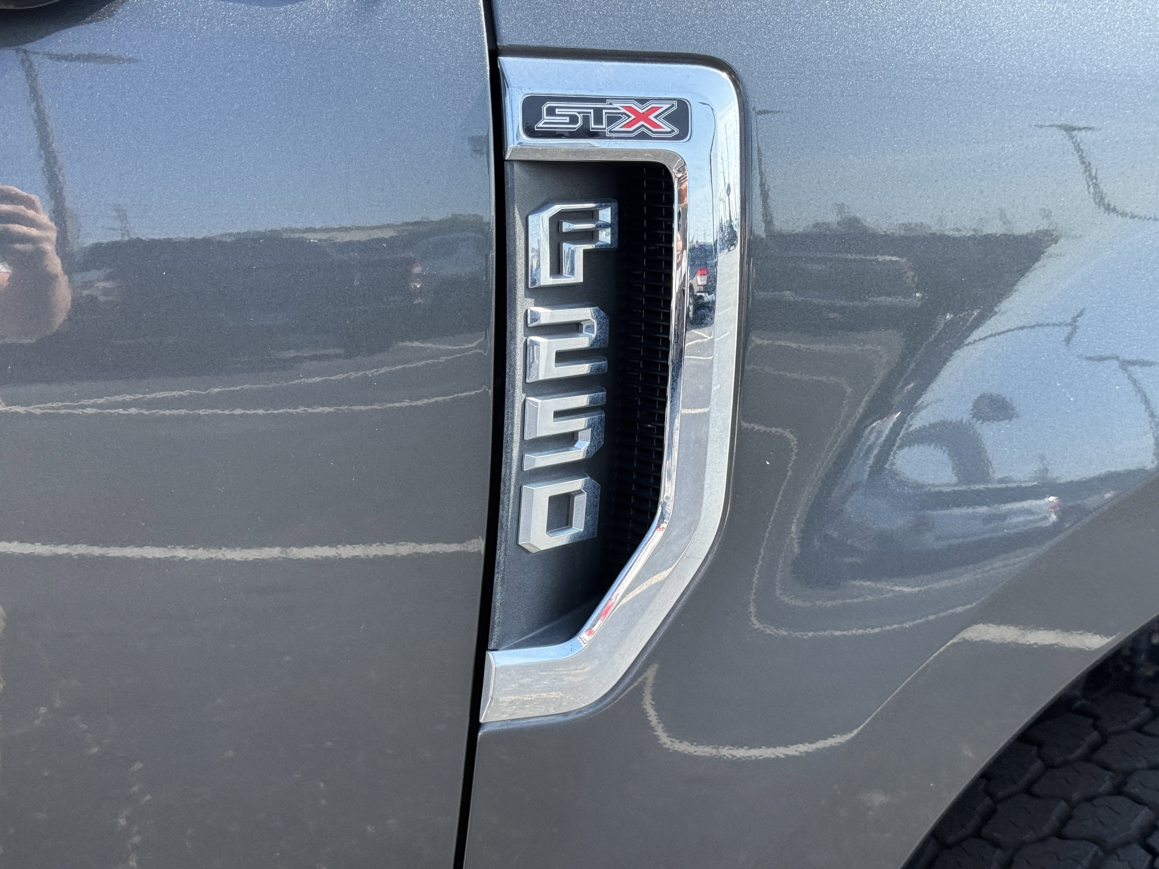 Certified 2019 Ford F250 XL w/ STX Appearance Package image 9