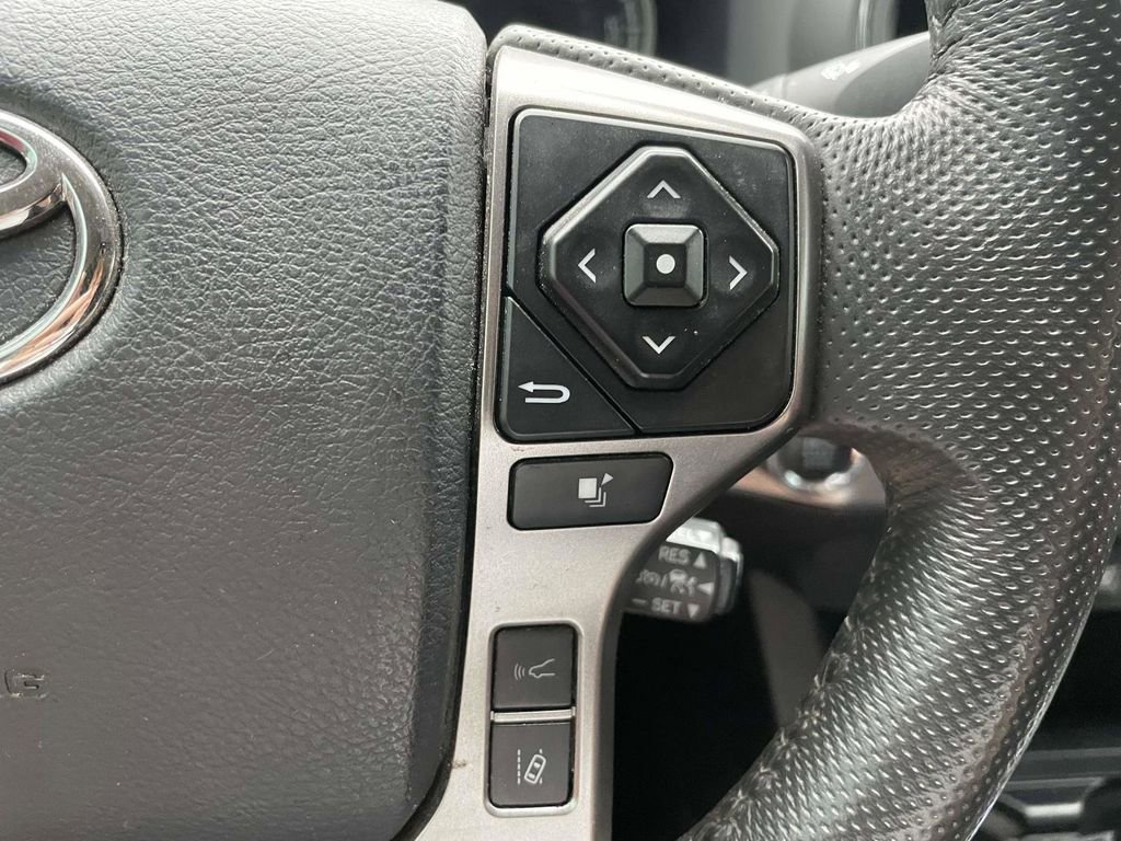 Used 2023 Toyota Tacoma SR5 AWD/4WD image 23