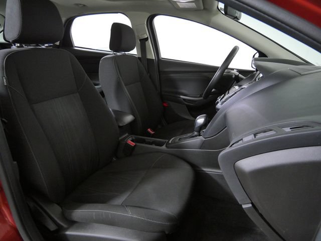 Certified 2018 Ford Focus SEL w/ Cold Weather Package FWD image 13