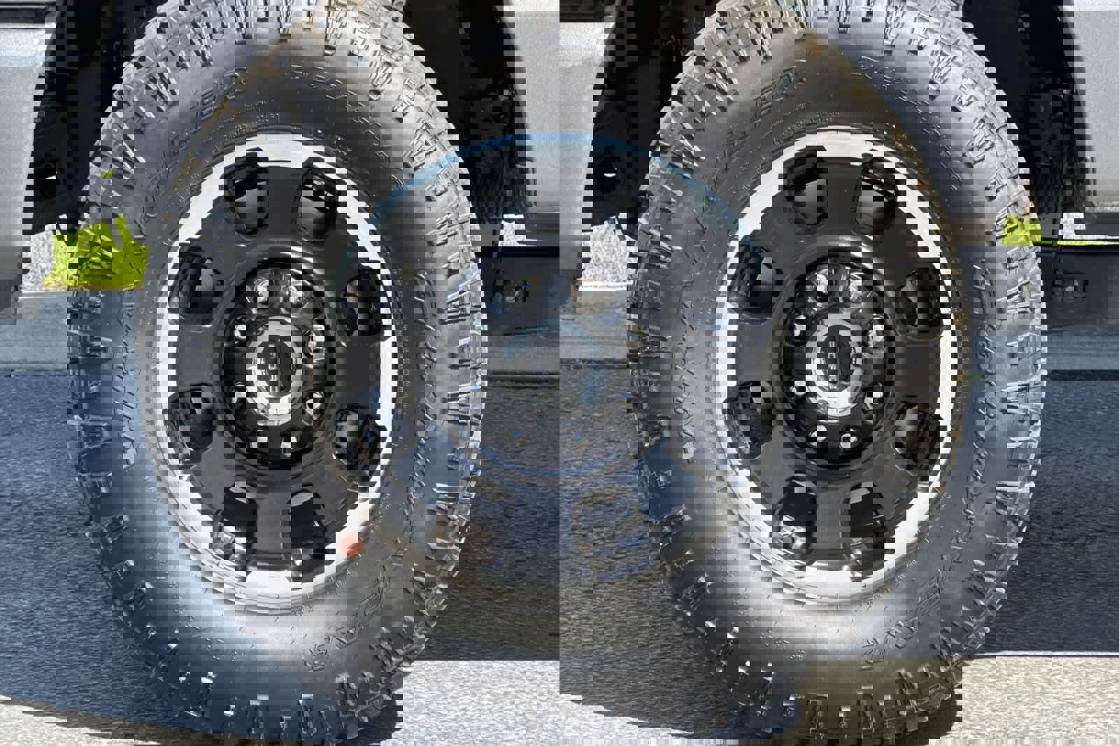 Certified 2025 Ford F350 Platinum w/ Tremor Off-Road Package image 26