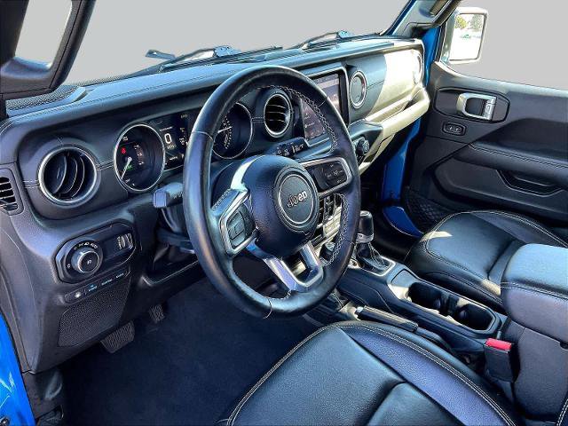 Used 2023 Jeep Wrangler Unlimited Sahara w/ Cold Weather Group AWD/4WD image 19