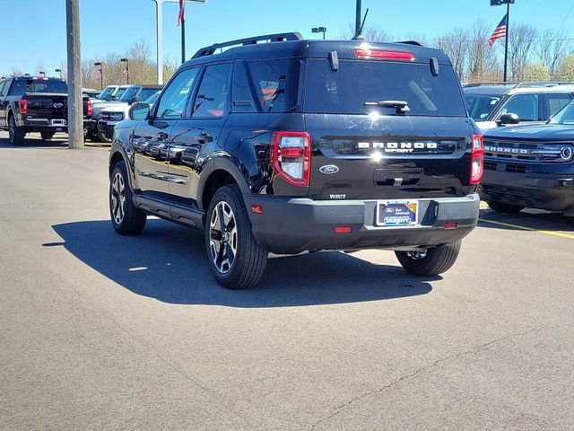 Certified 2023 Ford Bronco Sport Outer Banks AWD/4WD image 3