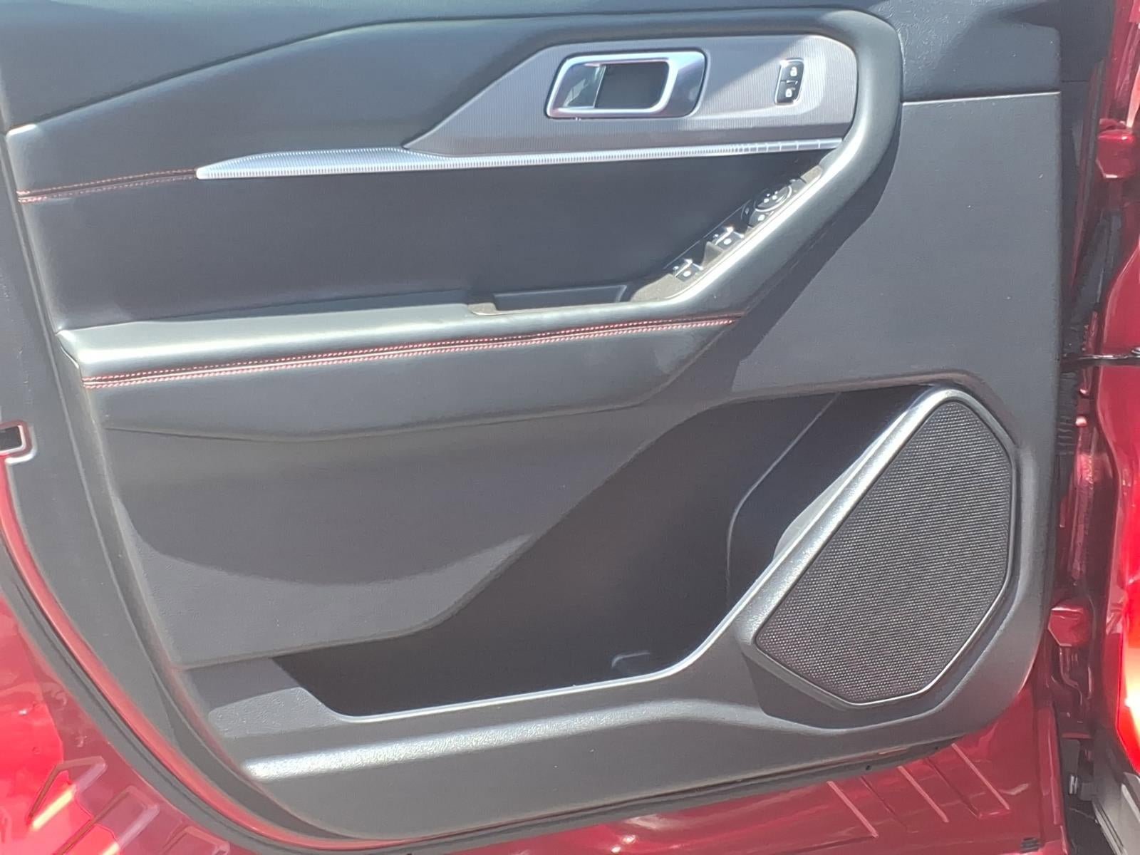 Certified 2025 Ford Explorer ST-Line RWD image 22