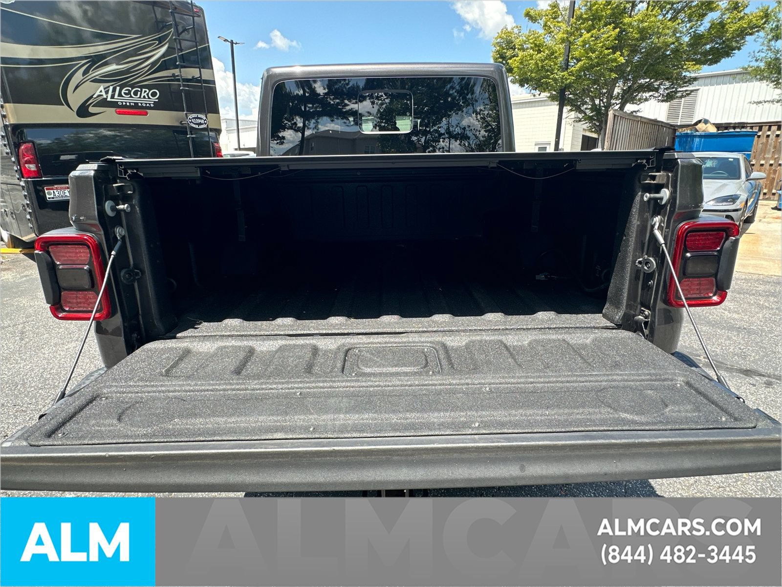 Used 2020 Jeep Gladiator Overland AWD/4WD image 21