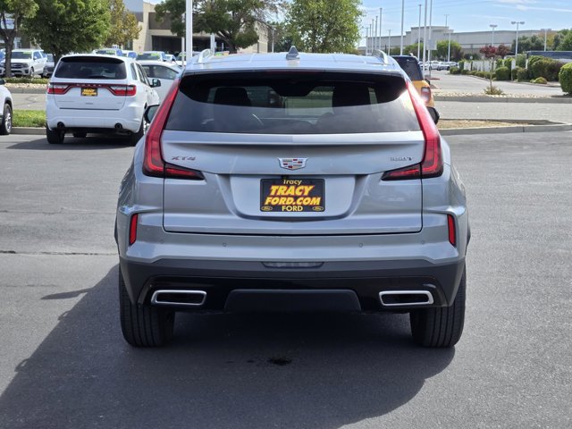 Used 2025 Cadillac XT4 Premium Luxury FWD image 5