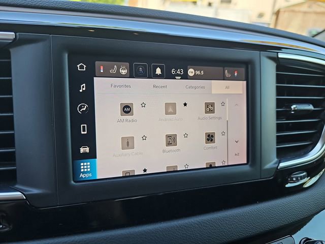 Used 2024 Chrysler Voyager LX FWD image 28