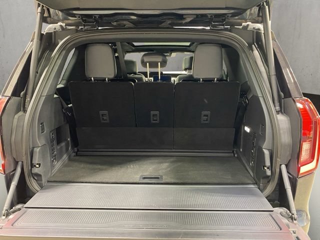 Certified 2025 Ford Expedition Platinum w/ Stealth Performance Package AWD/4WD image 23