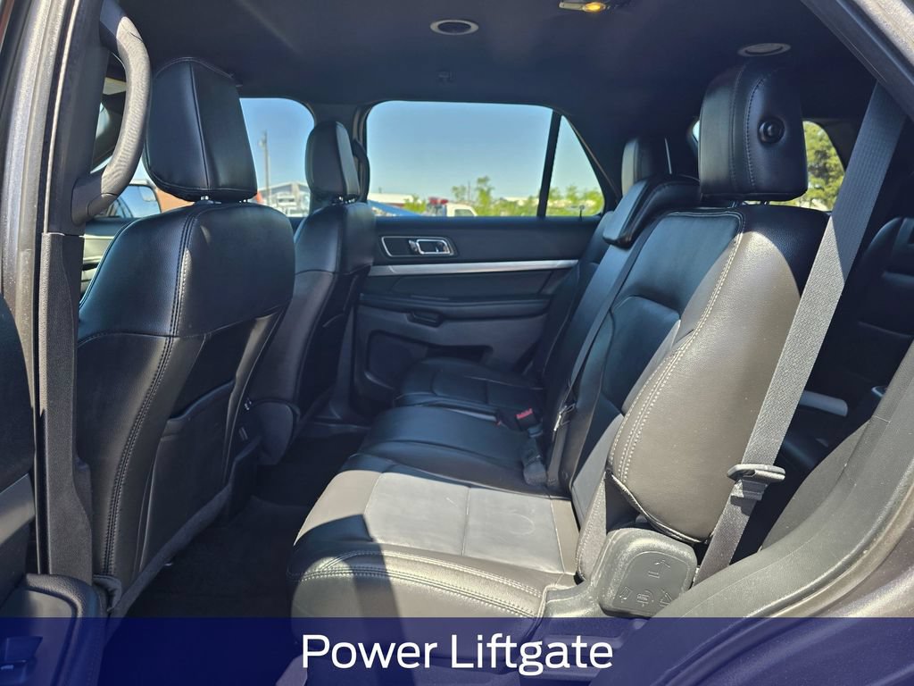 Certified 2018 Ford Explorer XLT w/ Equipment Group 202A AWD/4WD image 16