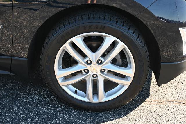Used 2020 Chevrolet Equinox Premier FWD image 17