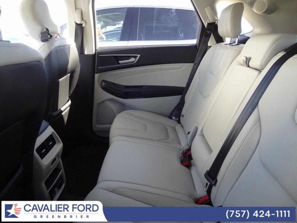 Certified 2017 Ford Edge Titanium w/ Equipment Group 302A image 9