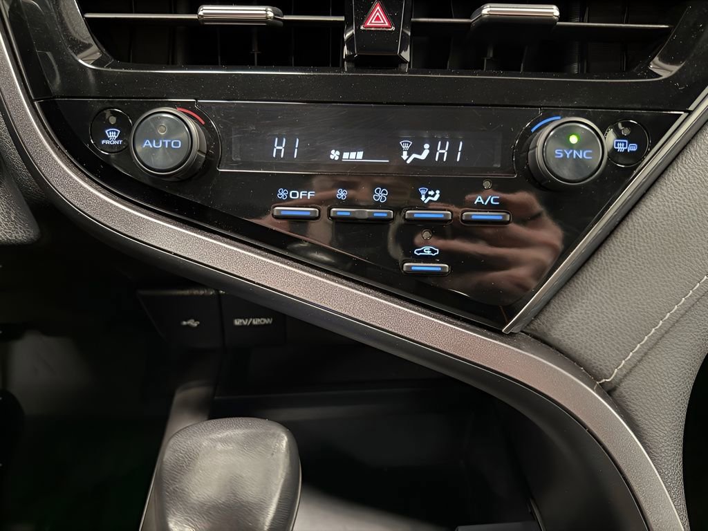 Used 2023 Toyota Camry SE image 22