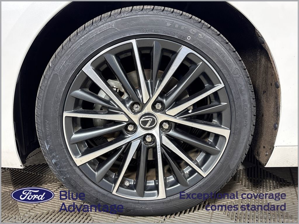 Used 2023 Lexus ES 350 w/ Premium Package FWD image 10