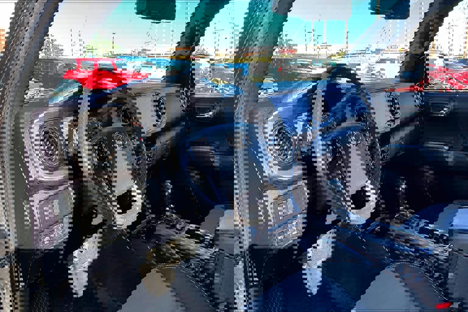 Used 2020 Toyota Tacoma TRD Off-Road AWD/4WD image 16