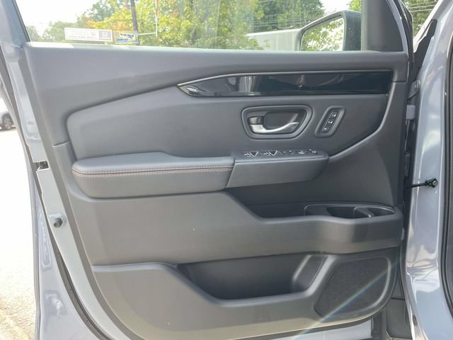 Used 2024 Honda Pilot TrailSport image 20