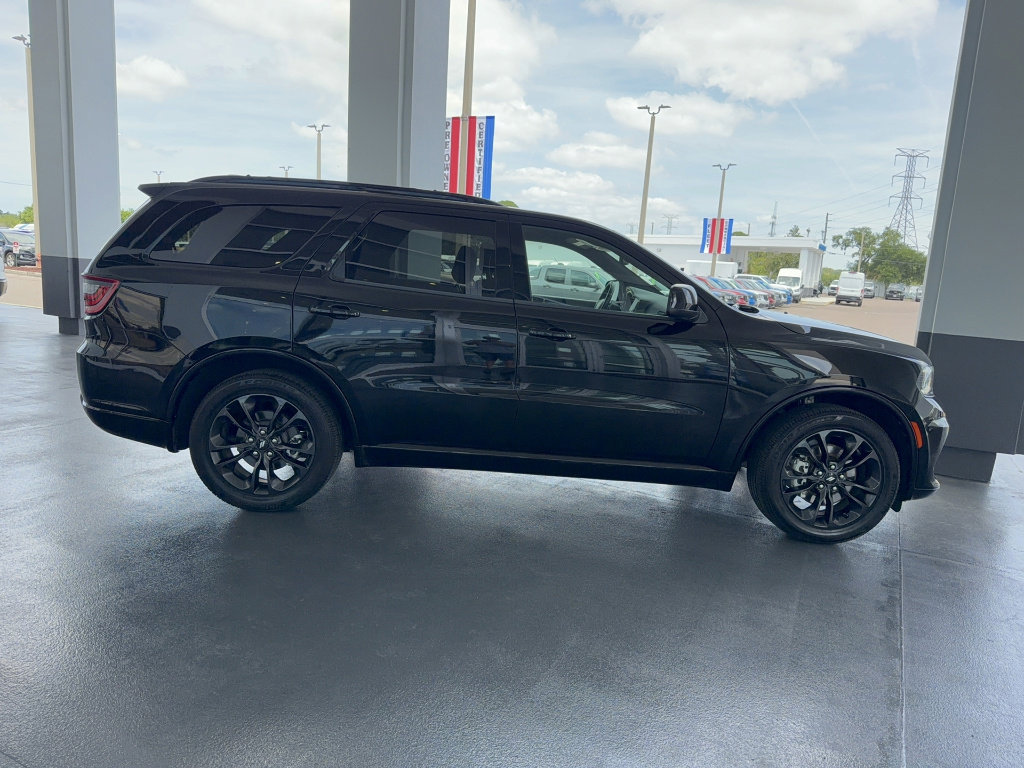 Used 2025 Dodge Durango GT w/ Blacktop Package RWD image 5