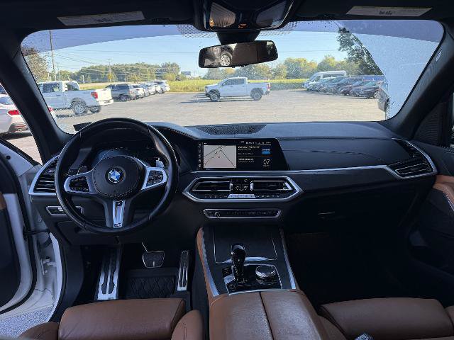 Used 2022 BMW X5 xDrive40i w/ M Sport Package AWD/4WD image 6
