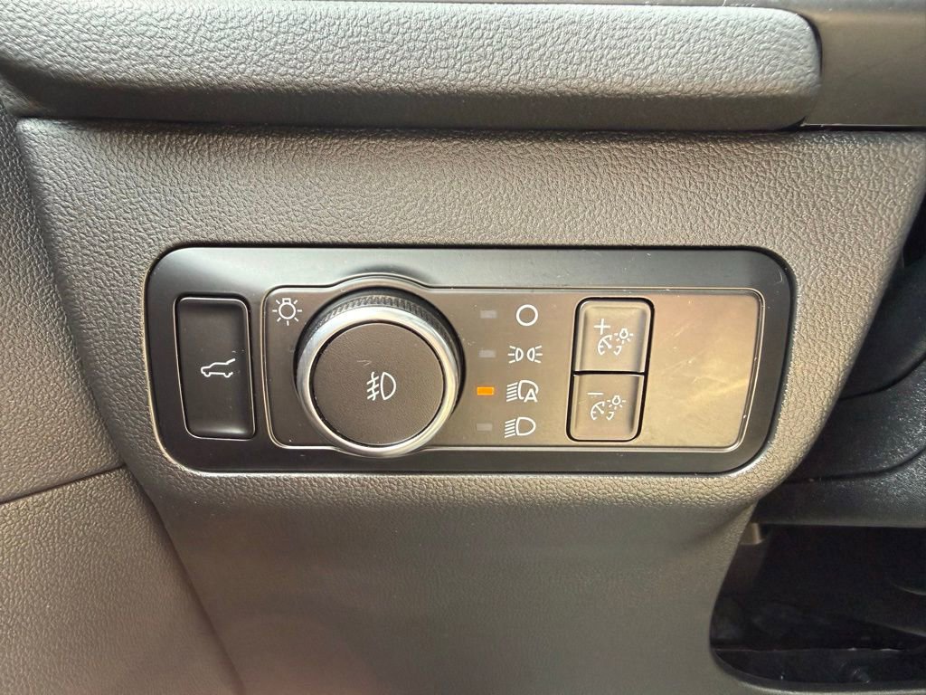 Certified 2022 Ford Escape SEL w/ SEL Stealth AWD Package image 24
