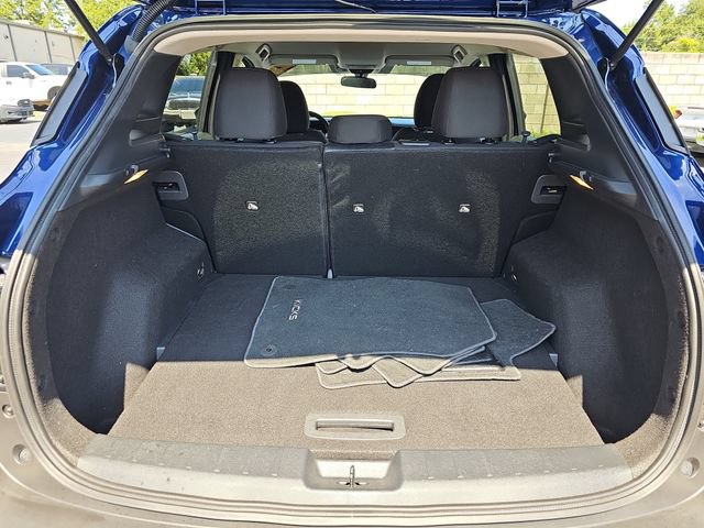 Used 2025 Nissan Kicks SV FWD image 12