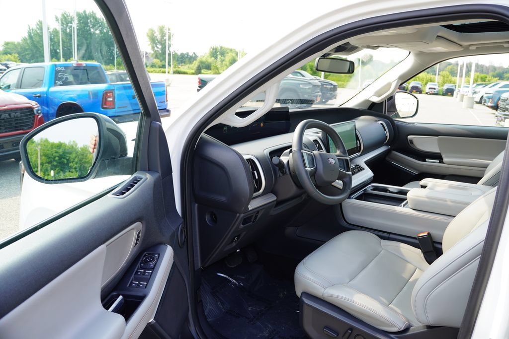 Certified 2025 Ford Expedition Max Active RWD image 15