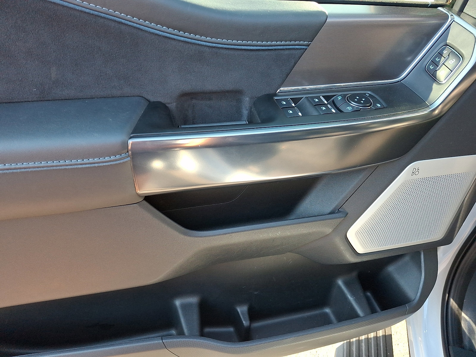 Certified 2025 Ford F150 Platinum w/ Equipment Group 702A High AWD/4WD image 13