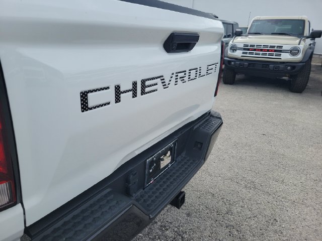 Used 2024 Chevrolet Colorado Trail Boss w/ Advanced Trailering Package AWD/4WD image 5