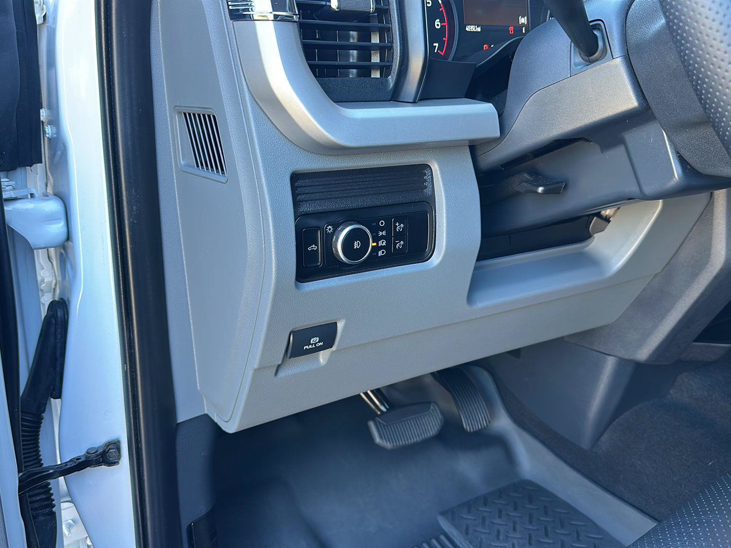 Certified 2024 Ford F250 XL w/ STX Appearance Package AWD/4WD image 13