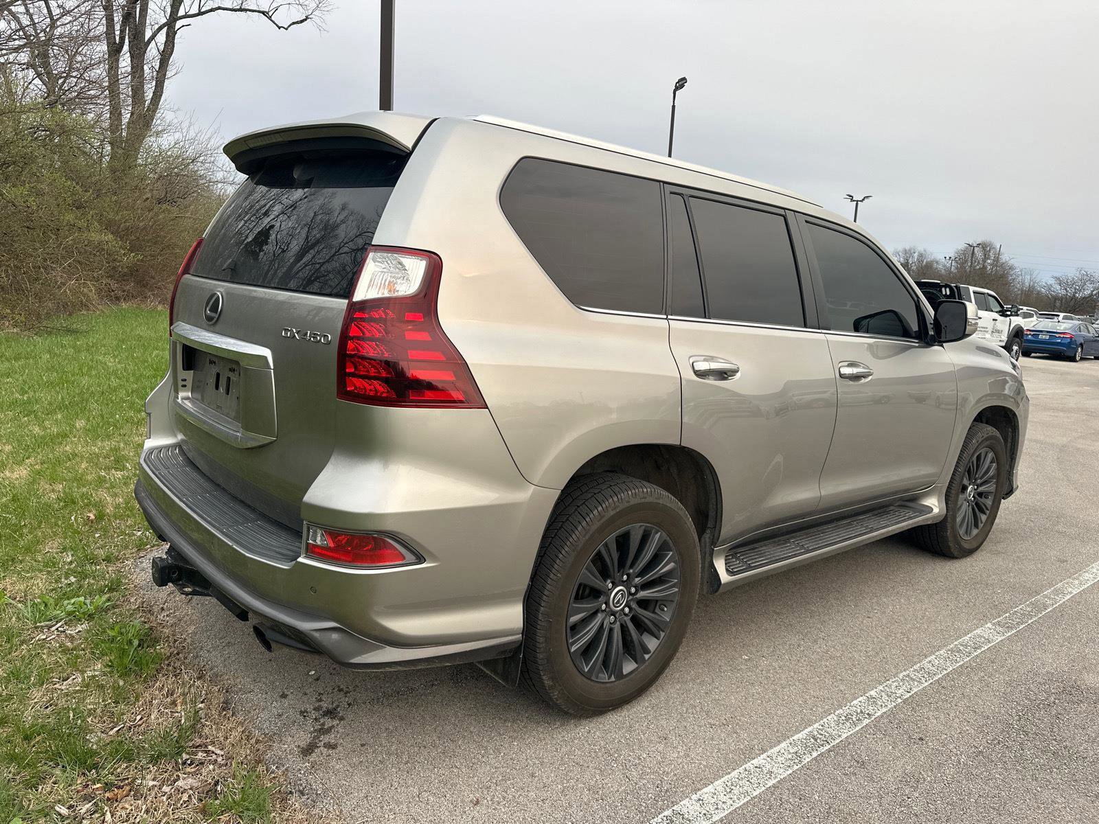 Used 2021 Lexus GX 460 Premium w/ Accessory Package AWD/4WD image 5