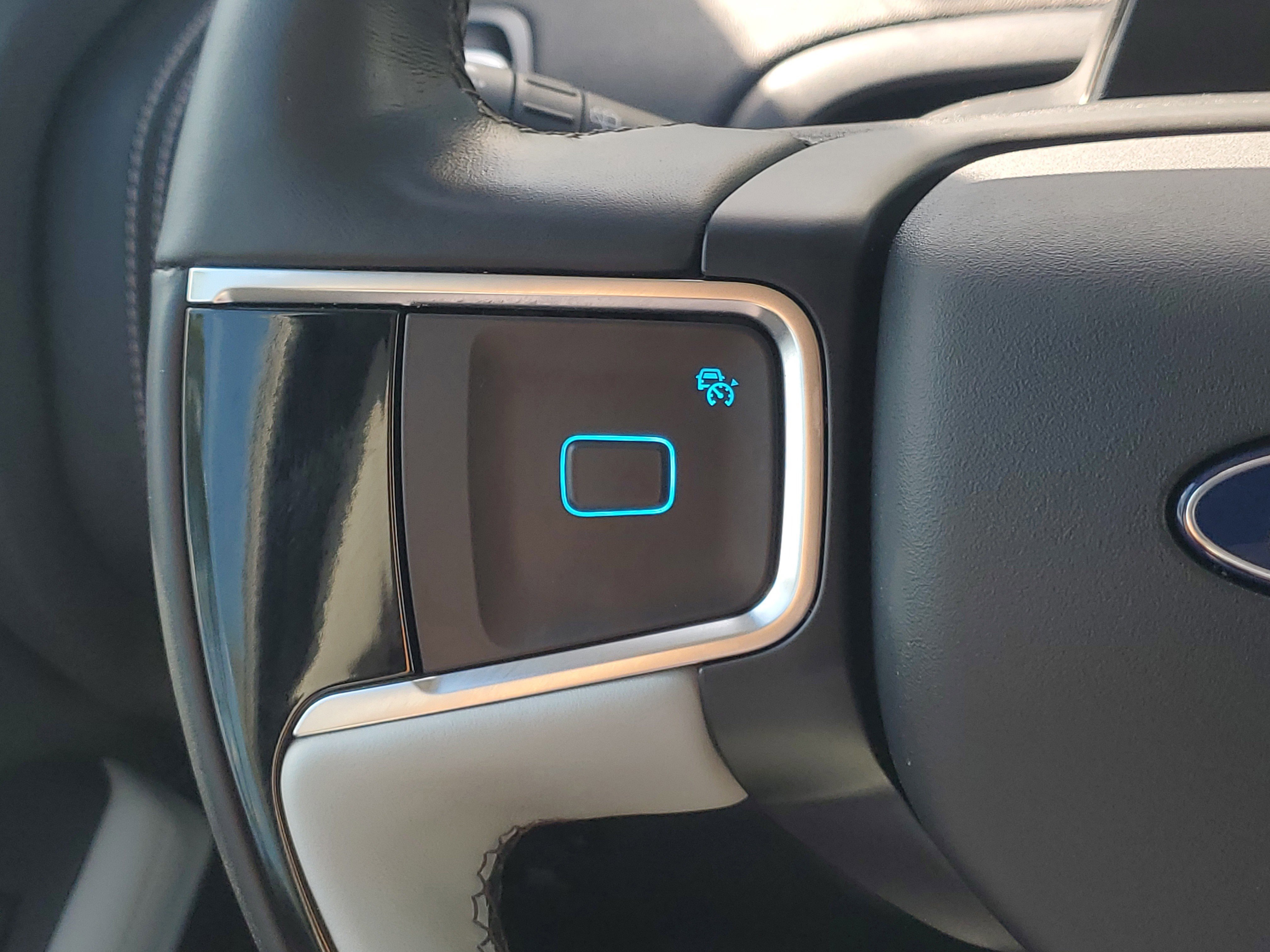 Certified 2025 Ford Expedition Platinum w/ Driver's Package image 26