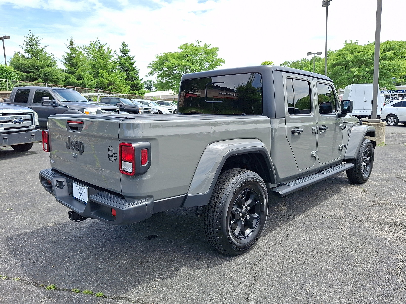 Used 2023 Jeep Gladiator Sport AWD/4WD image 6