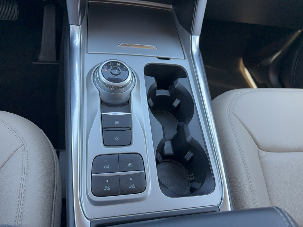 Certified 2020 Ford Explorer XLT w/ Equipment Group 202A image 24