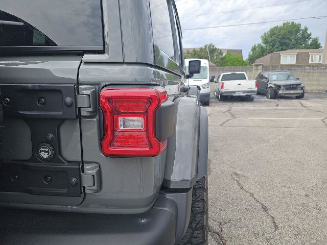 Used 2023 Jeep Wrangler Unlimited Rubicon w/ Xtreme 35 Tire Package AWD/4WD image 33