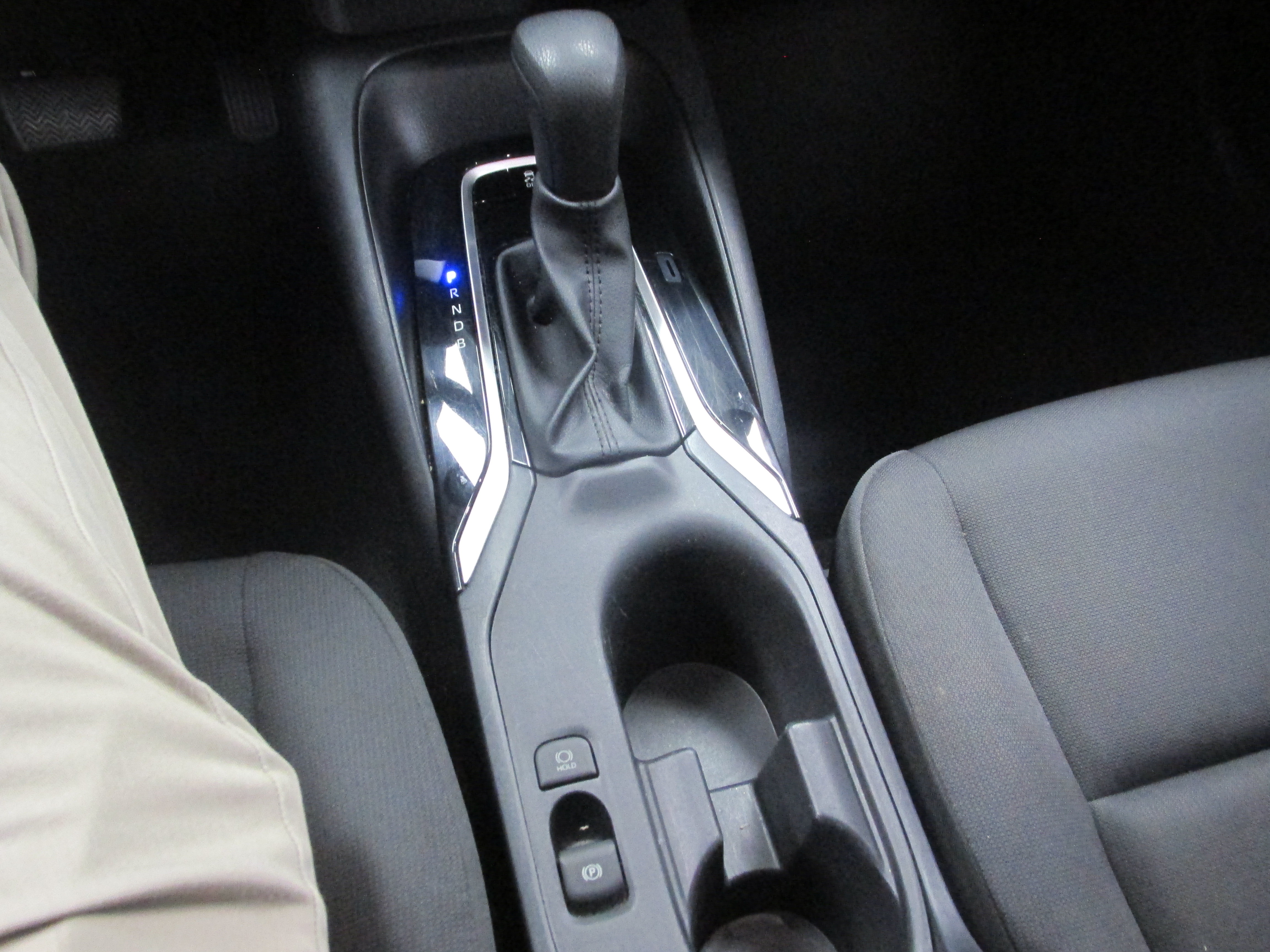 Used 2024 Toyota Corolla LE FWD image 35
