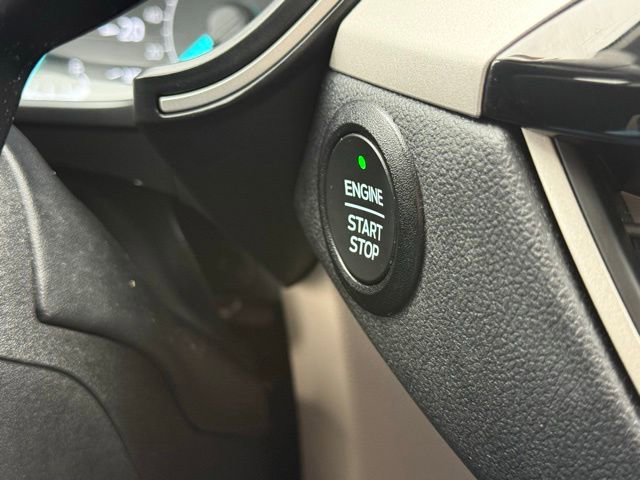 Certified 2022 Ford Escape SE w/ Cold Weather Package AWD/4WD image 21