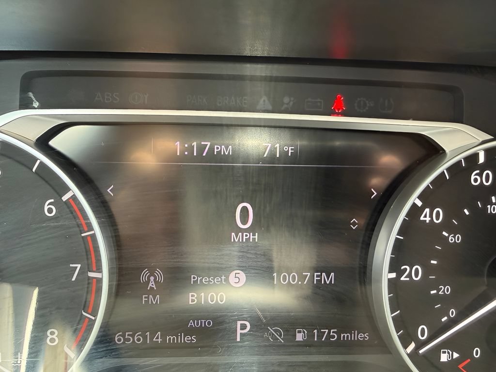 Used 2024 Nissan Rogue SV AWD/4WD image 26