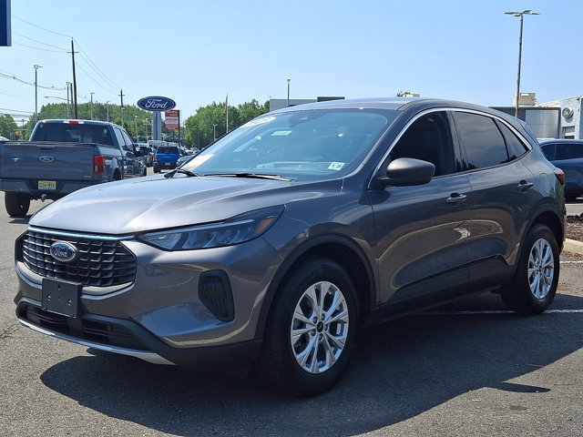 Certified 2023 Ford Escape Active w/ Tech Pack #1 AWD/4WD image 5
