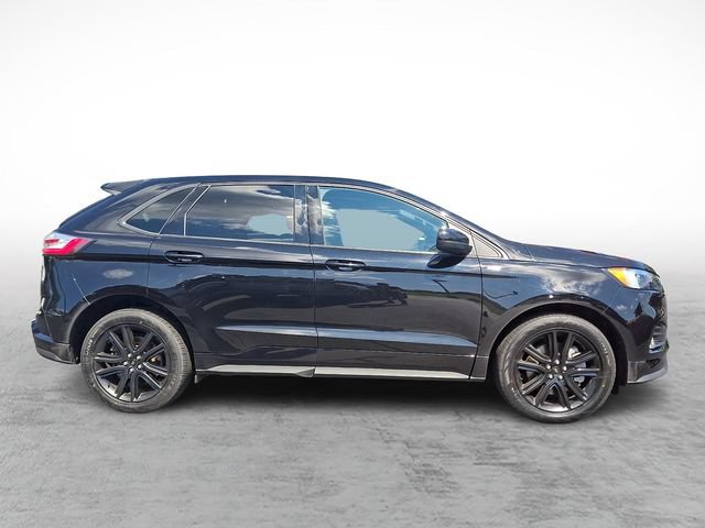 Certified 2023 Ford Edge ST-Line w/ Class II Trailer Tow Package AWD/4WD image 7