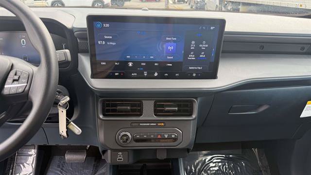 Certified 2025 Ford Maverick XL w/ Equipment Group 101A AWD/4WD image 19