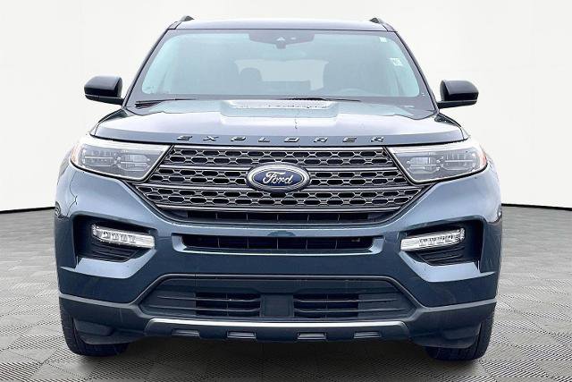 Certified 2023 Ford Explorer XLT w/ Equipment Group 202A image 3