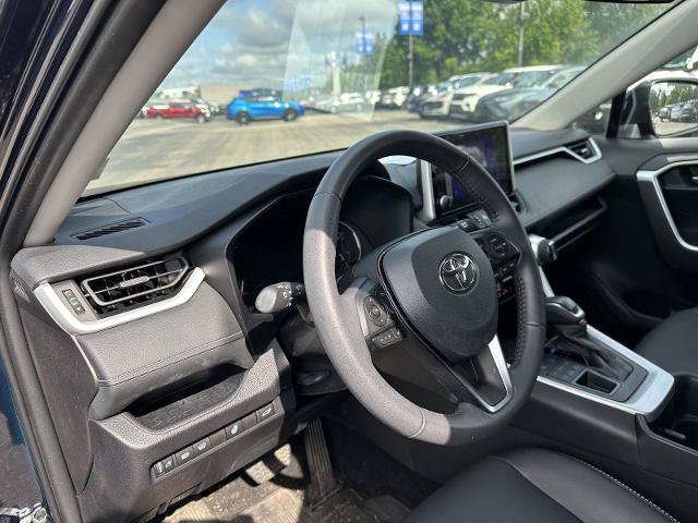 Used 2025 Toyota RAV4 XLE Premium w/ Weather Package AWD/4WD image 19