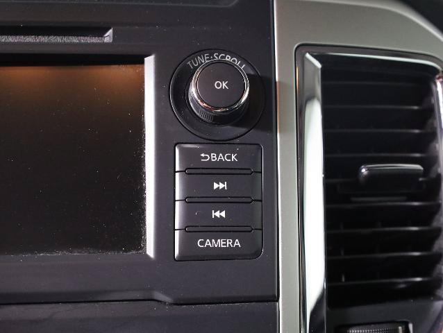 Used 2019 Nissan Titan SV AWD/4WD image 23
