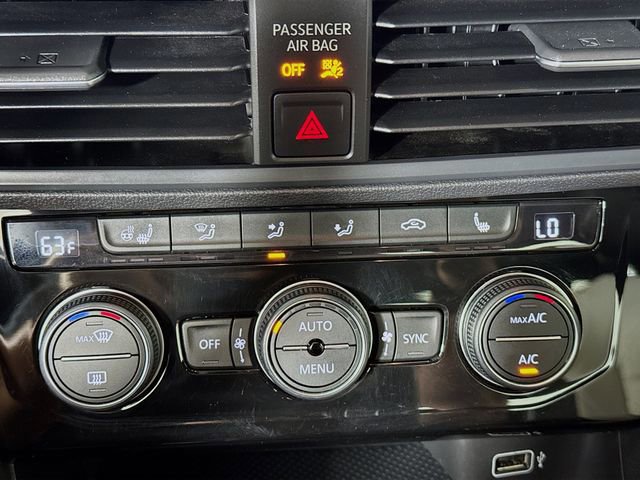 Used 2019 Volkswagen Jetta R-Line w/ R-Line Cold Weather Package image 18