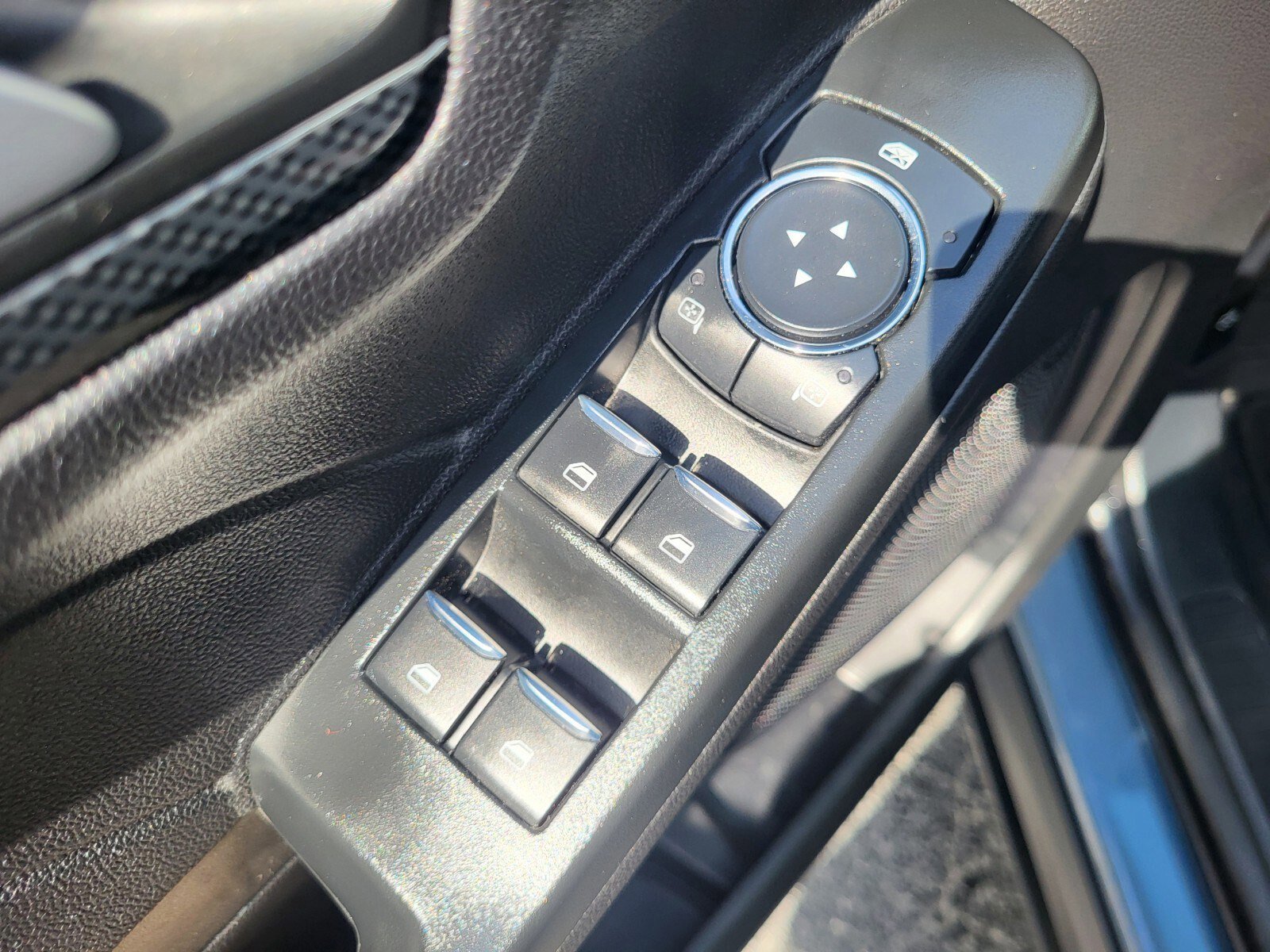 Certified 2025 Ford Escape ST-Line w/ Tech Pack #1 image 19