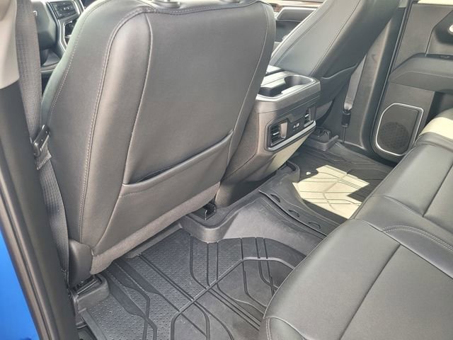 Used 2025 Chevrolet Silverado 1500 RST w/ Convenience Package II AWD/4WD image 12