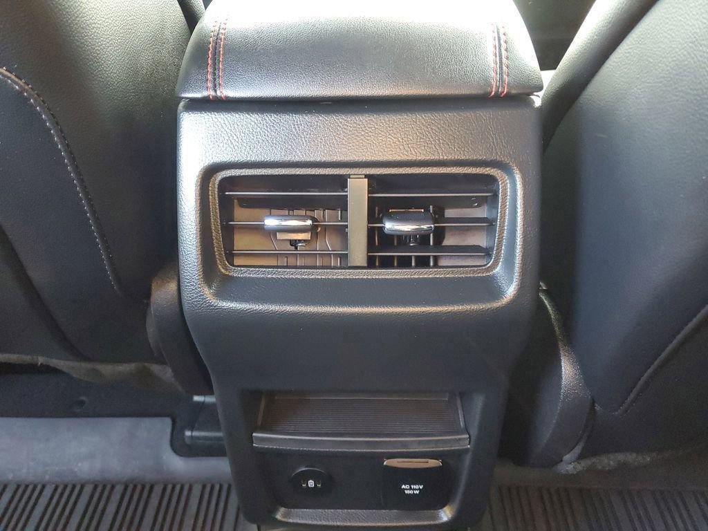 Certified 2022 Ford Edge ST-Line w/ Class II Trailer Tow Package image 11